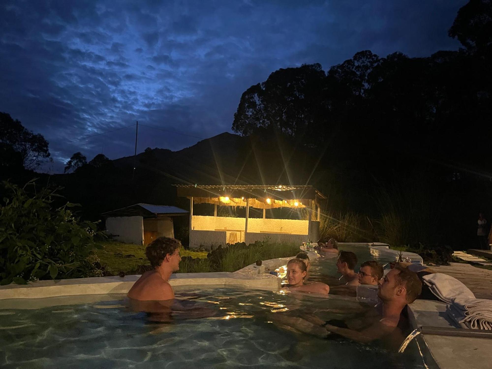 מלון Kubupenlokan Triangular House And Hot Spring מראה חיצוני תמונה