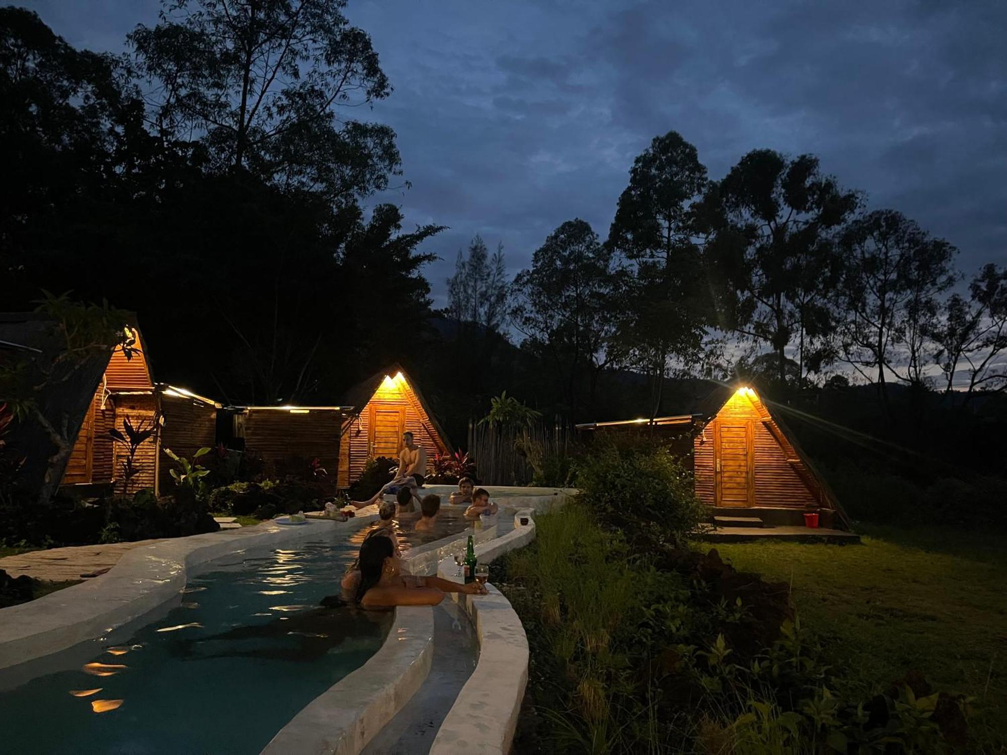 מלון Kubupenlokan Triangular House And Hot Spring מראה חיצוני תמונה