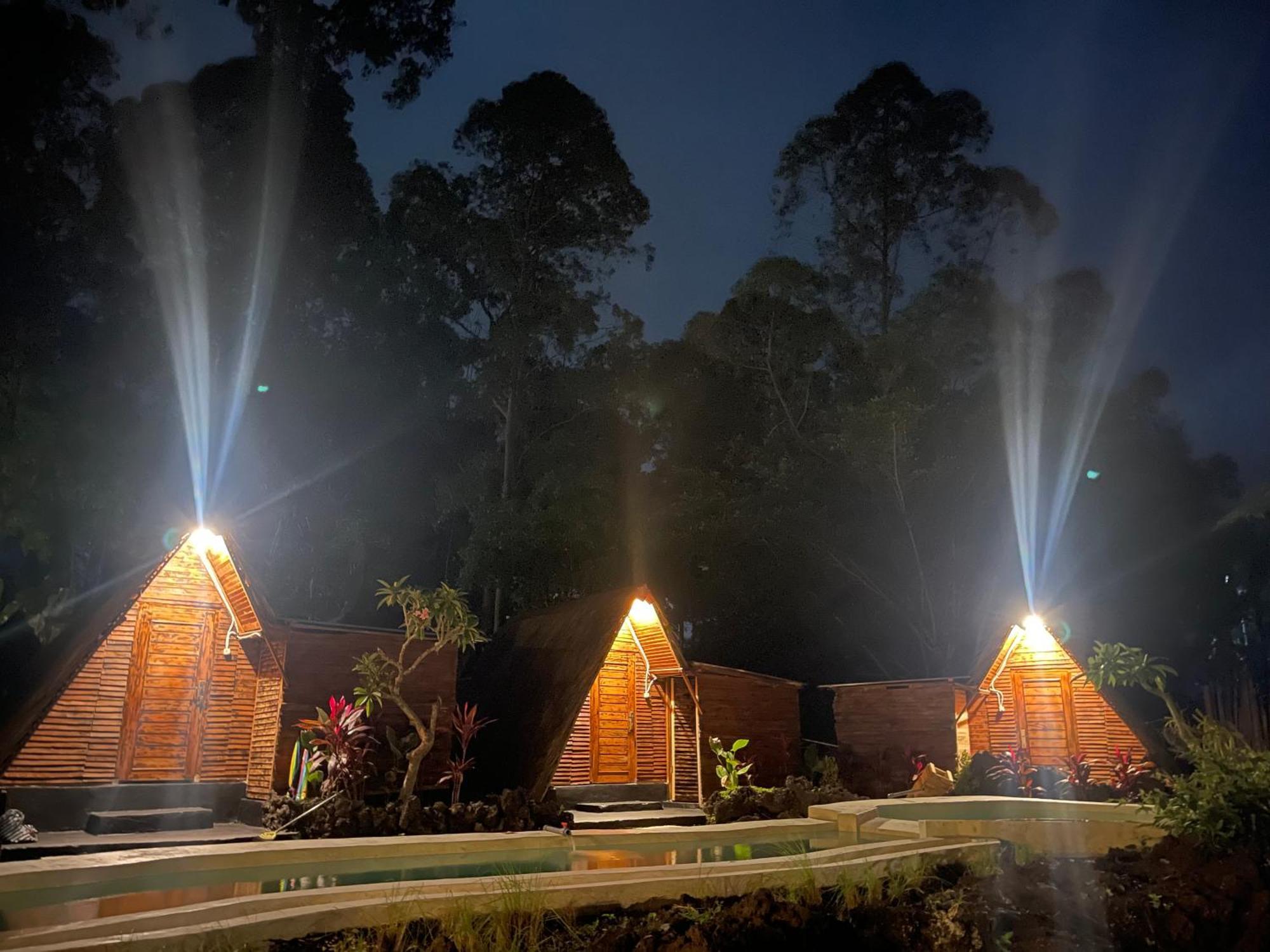 מלון Kubupenlokan Triangular House And Hot Spring מראה חיצוני תמונה