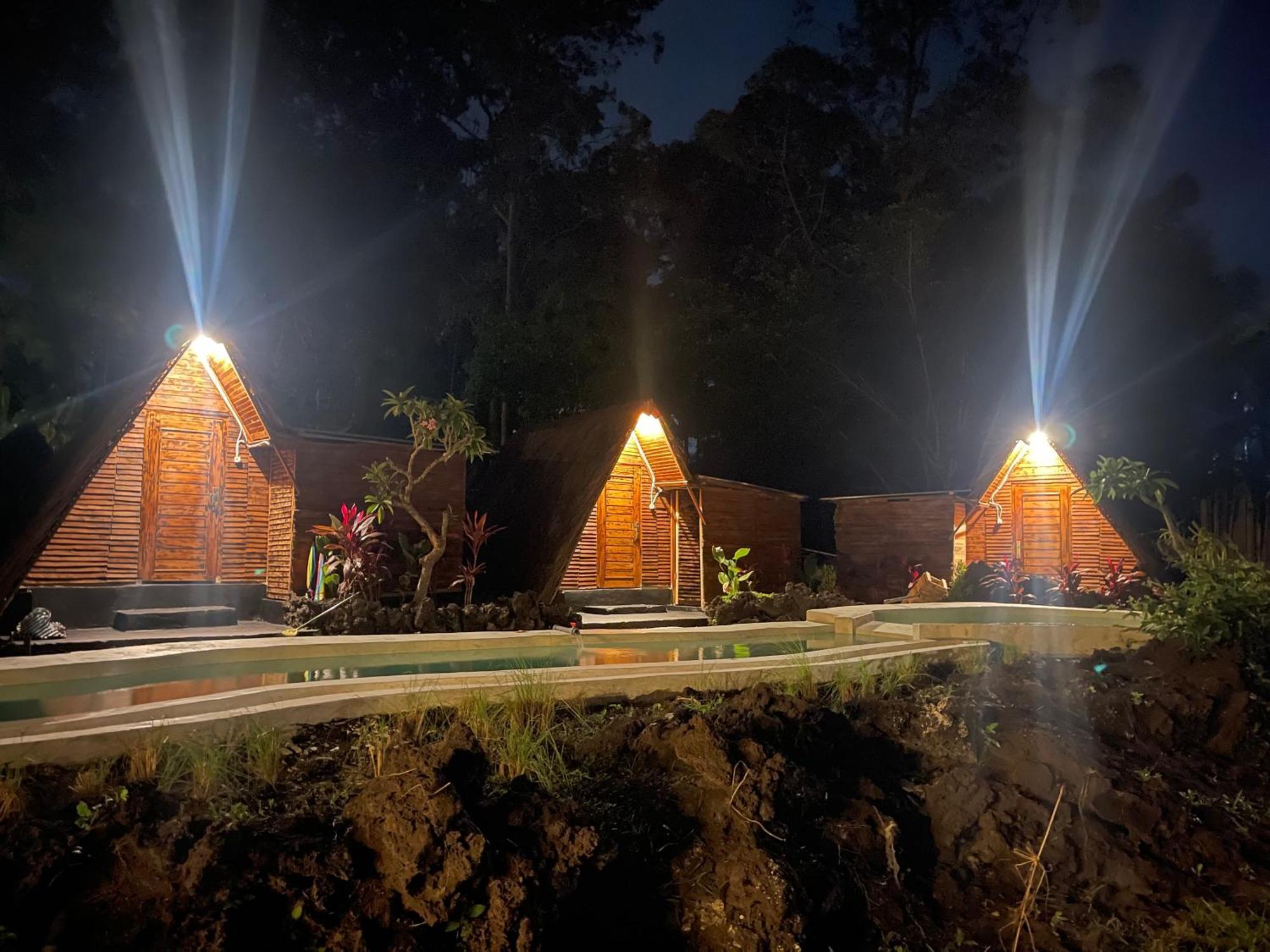 מלון Kubupenlokan Triangular House And Hot Spring מראה חיצוני תמונה