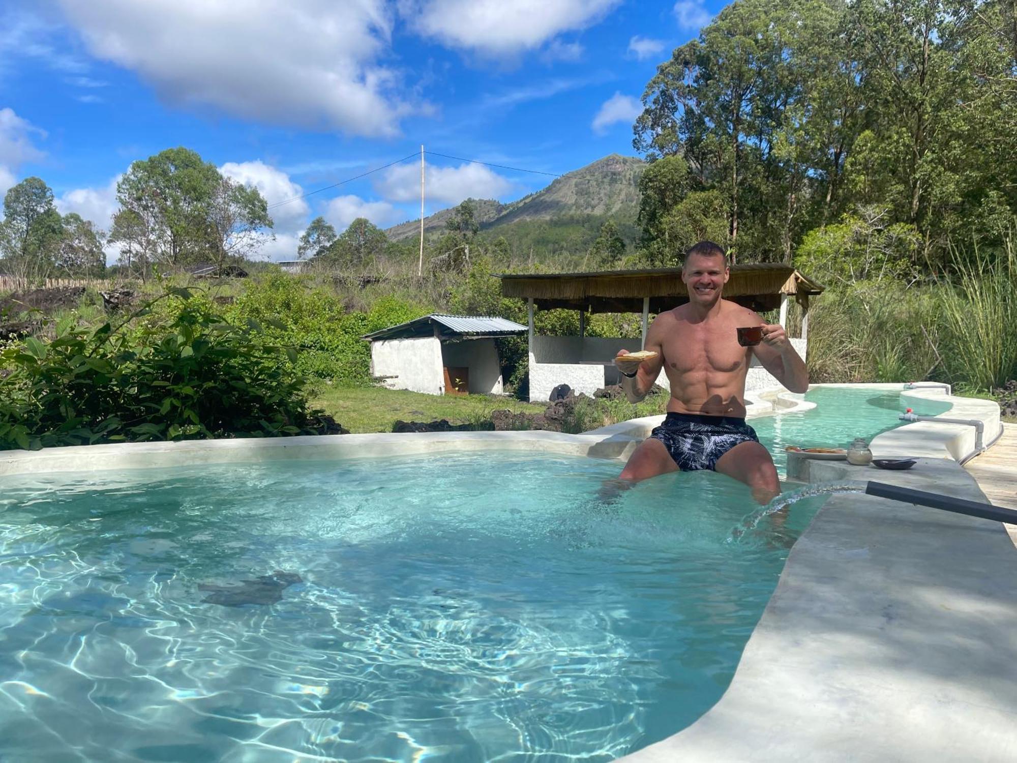 מלון Kubupenlokan Triangular House And Hot Spring מראה חיצוני תמונה