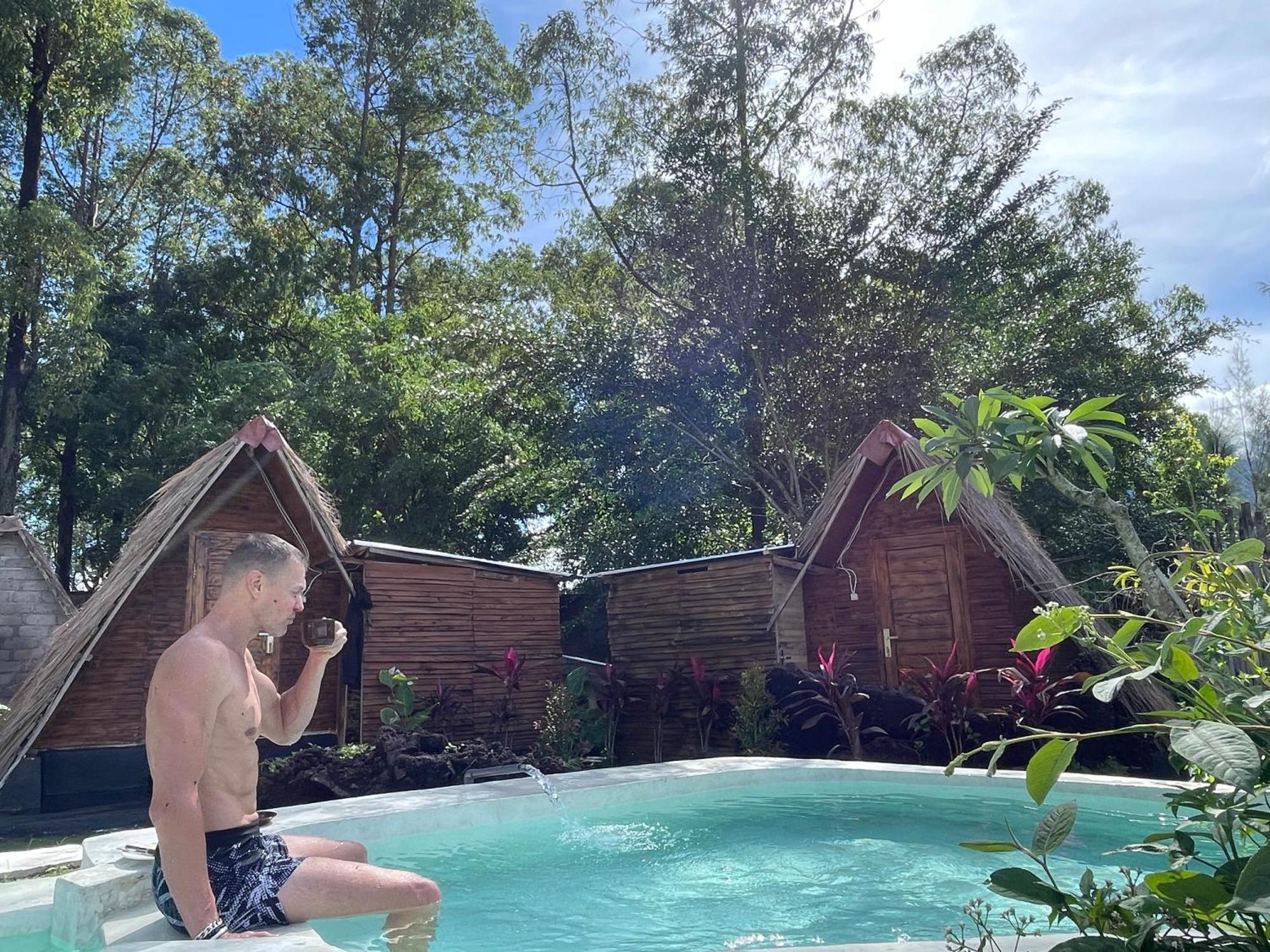 מלון Kubupenlokan Triangular House And Hot Spring מראה חיצוני תמונה