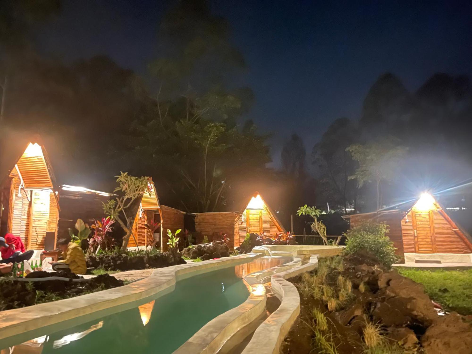מלון Kubupenlokan Triangular House And Hot Spring מראה חיצוני תמונה