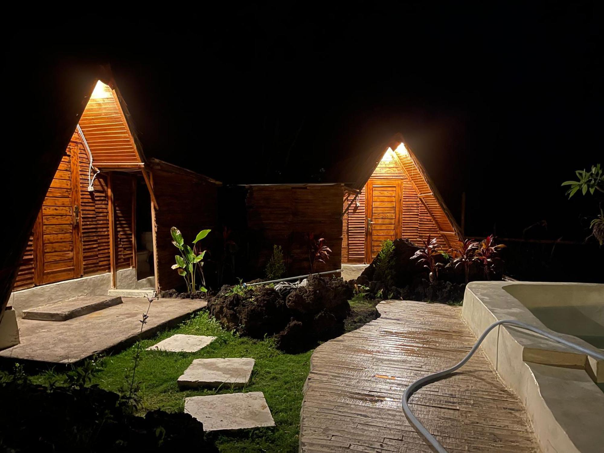 מלון Kubupenlokan Triangular House And Hot Spring מראה חיצוני תמונה