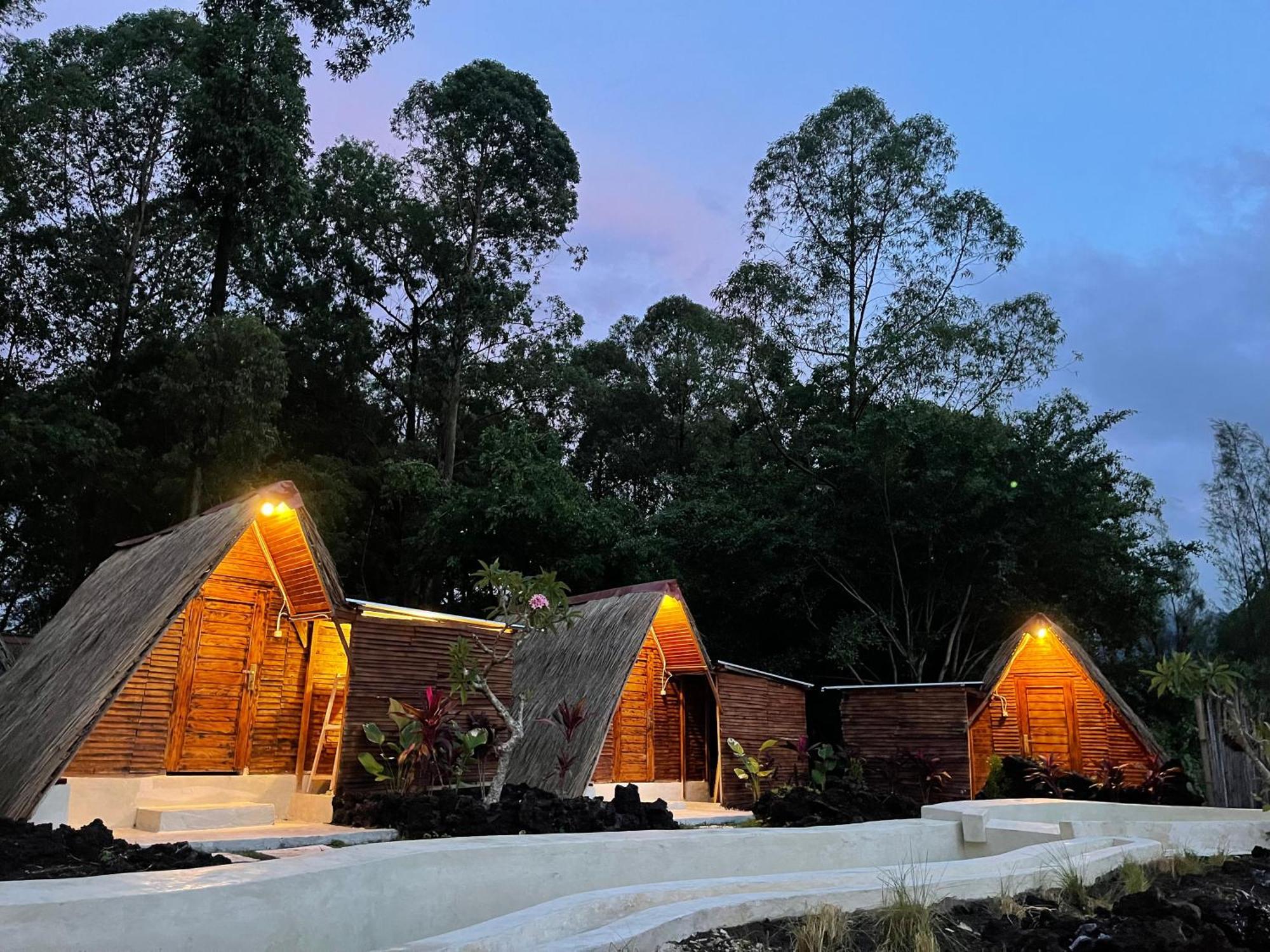 מלון Kubupenlokan Triangular House And Hot Spring מראה חיצוני תמונה