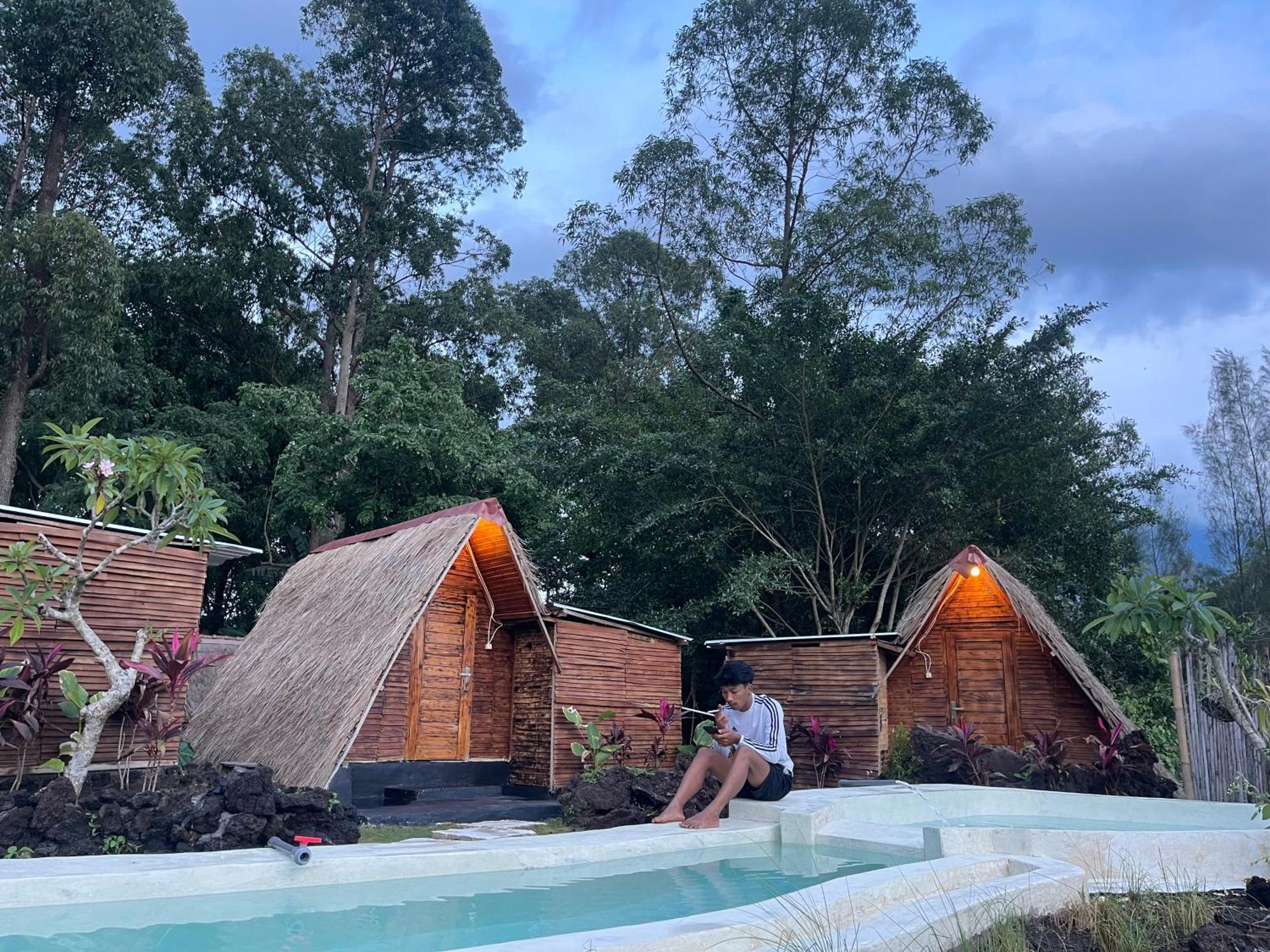 מלון Kubupenlokan Triangular House And Hot Spring מראה חיצוני תמונה