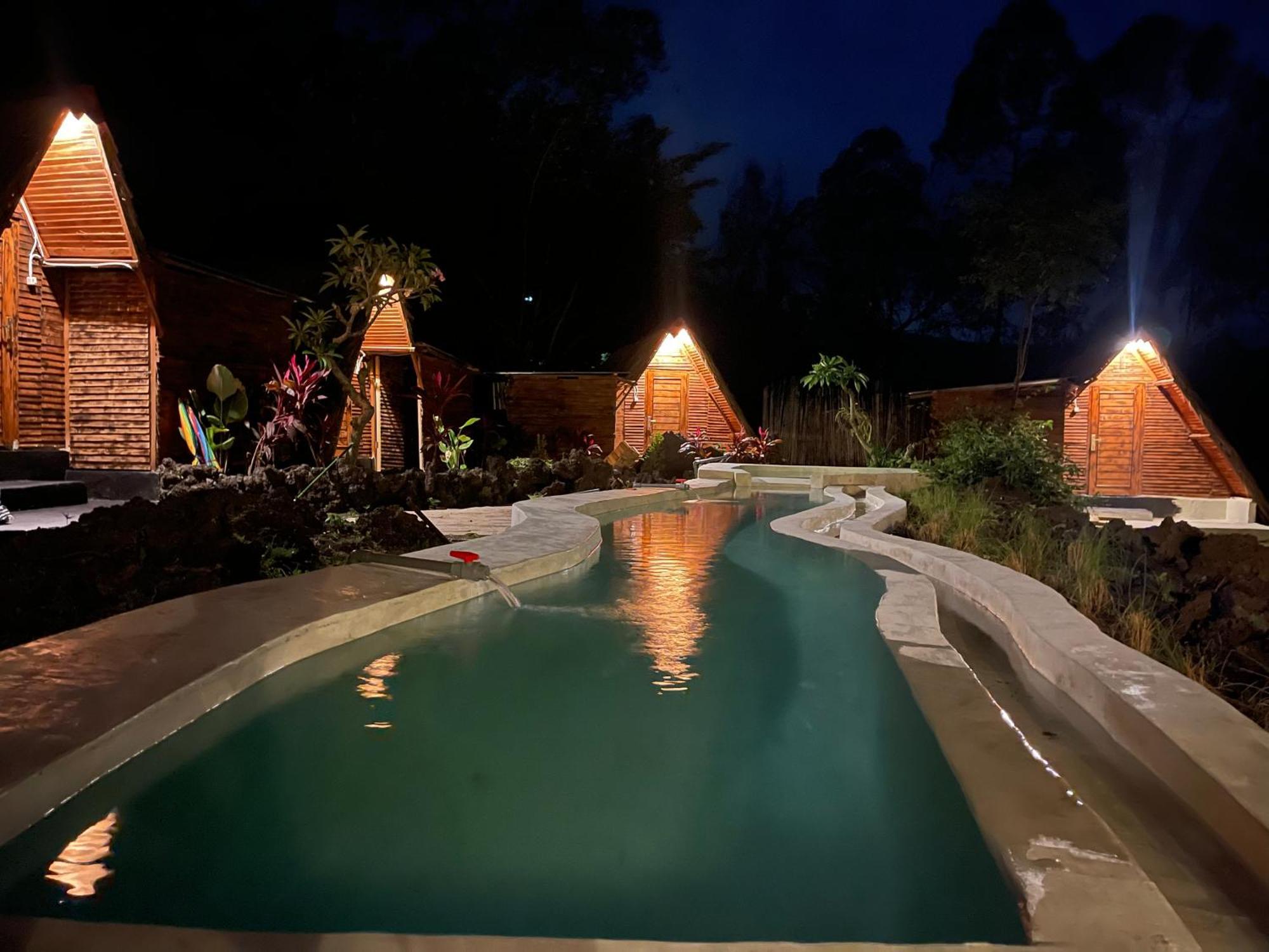מלון Kubupenlokan Triangular House And Hot Spring מראה חיצוני תמונה