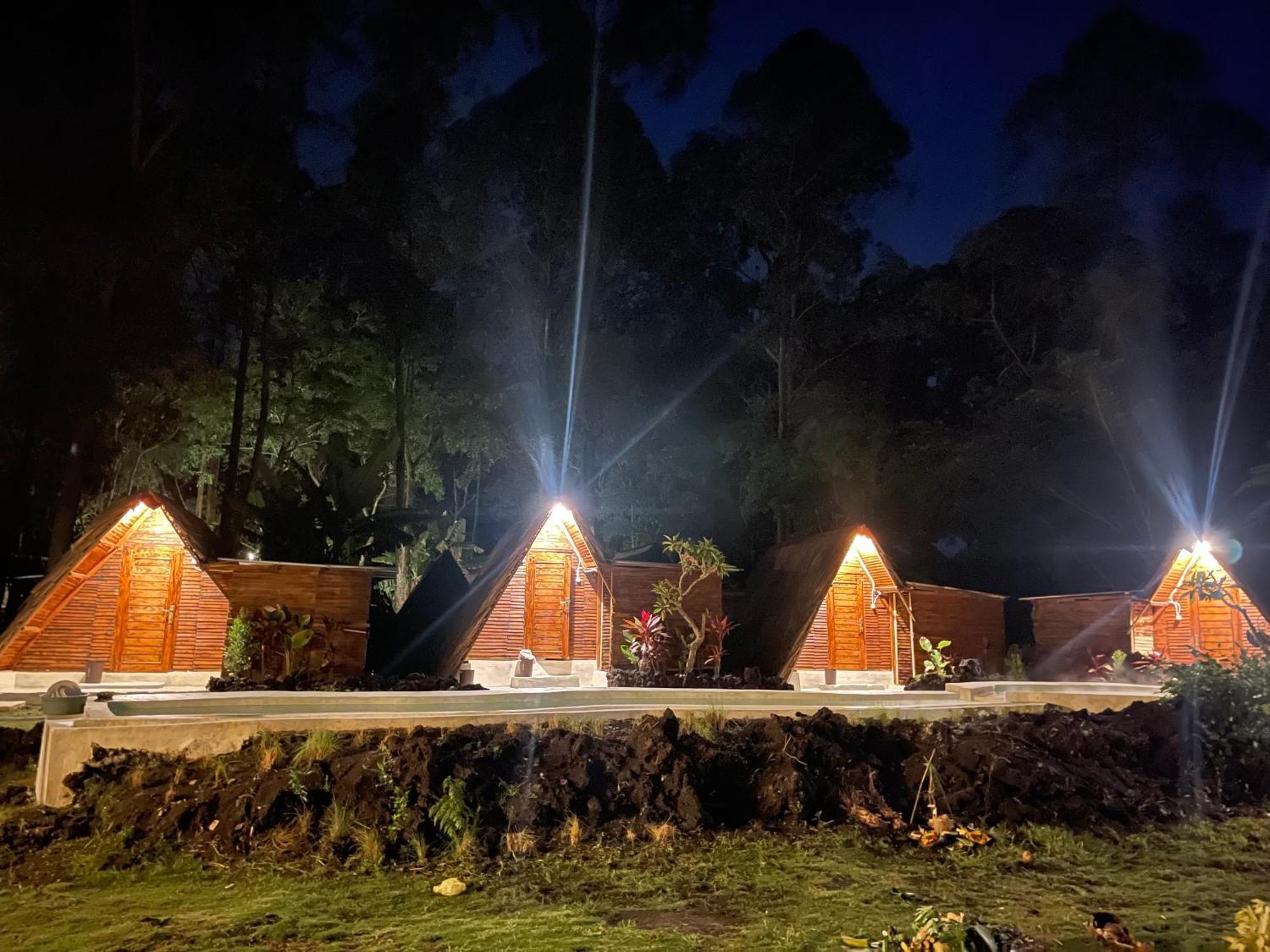 מלון Kubupenlokan Triangular House And Hot Spring מראה חיצוני תמונה