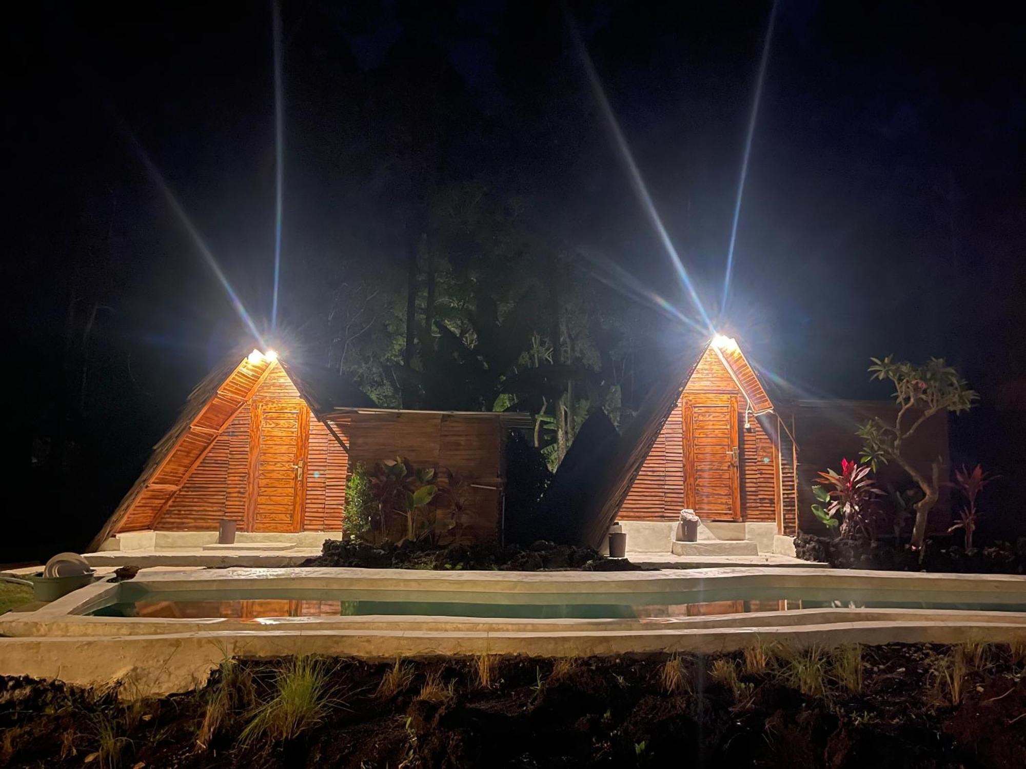 מלון Kubupenlokan Triangular House And Hot Spring מראה חיצוני תמונה