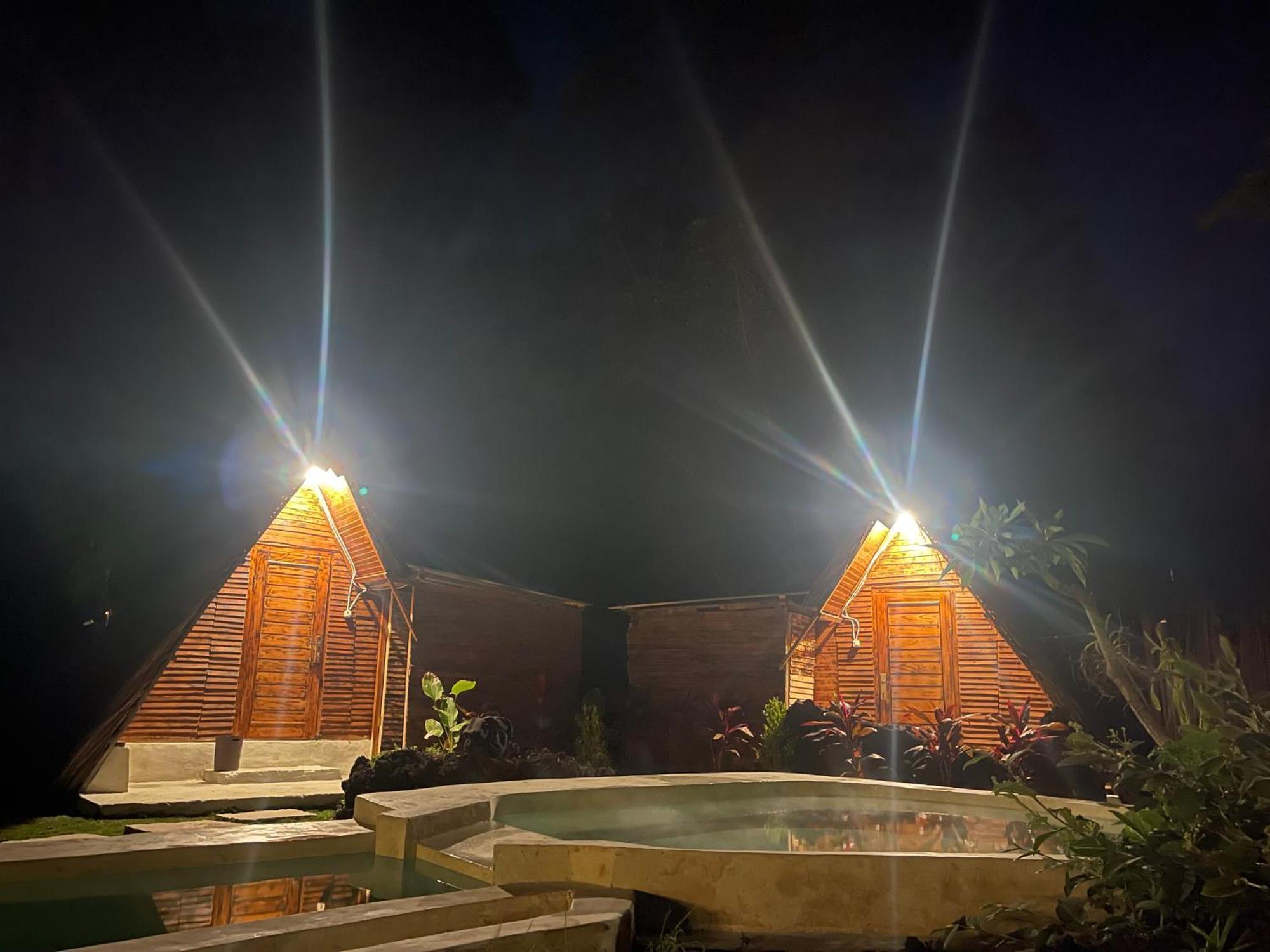 מלון Kubupenlokan Triangular House And Hot Spring מראה חיצוני תמונה